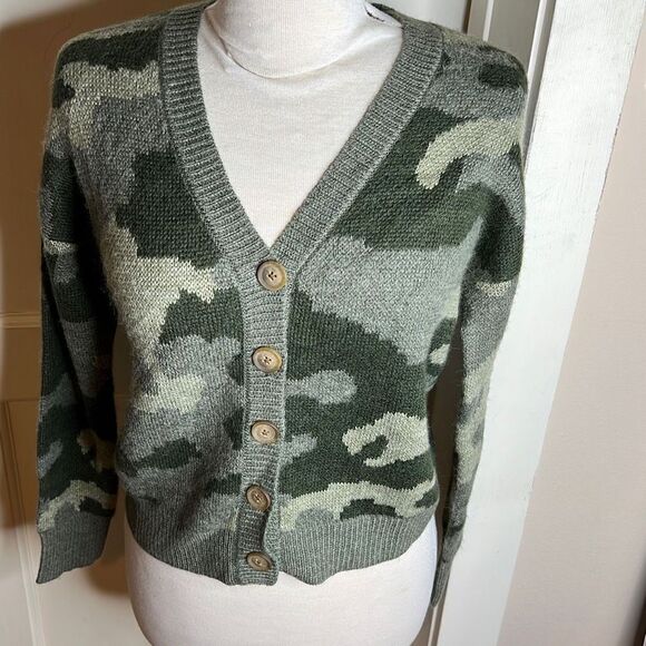 Lucky brand Camouflage button up cardigan sweater  wool blend Size Small - Picture 2 of 6